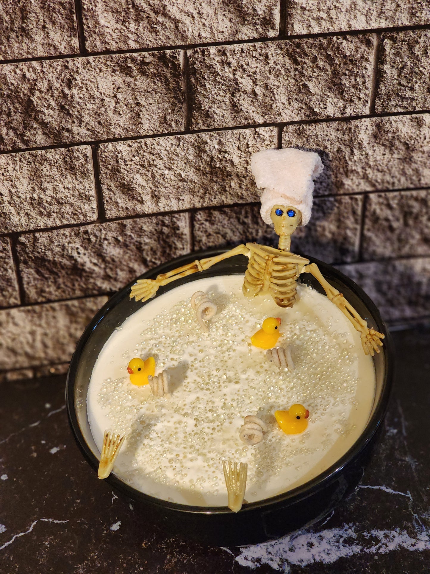 π Rub A Dub Dub Skeleton in a tub